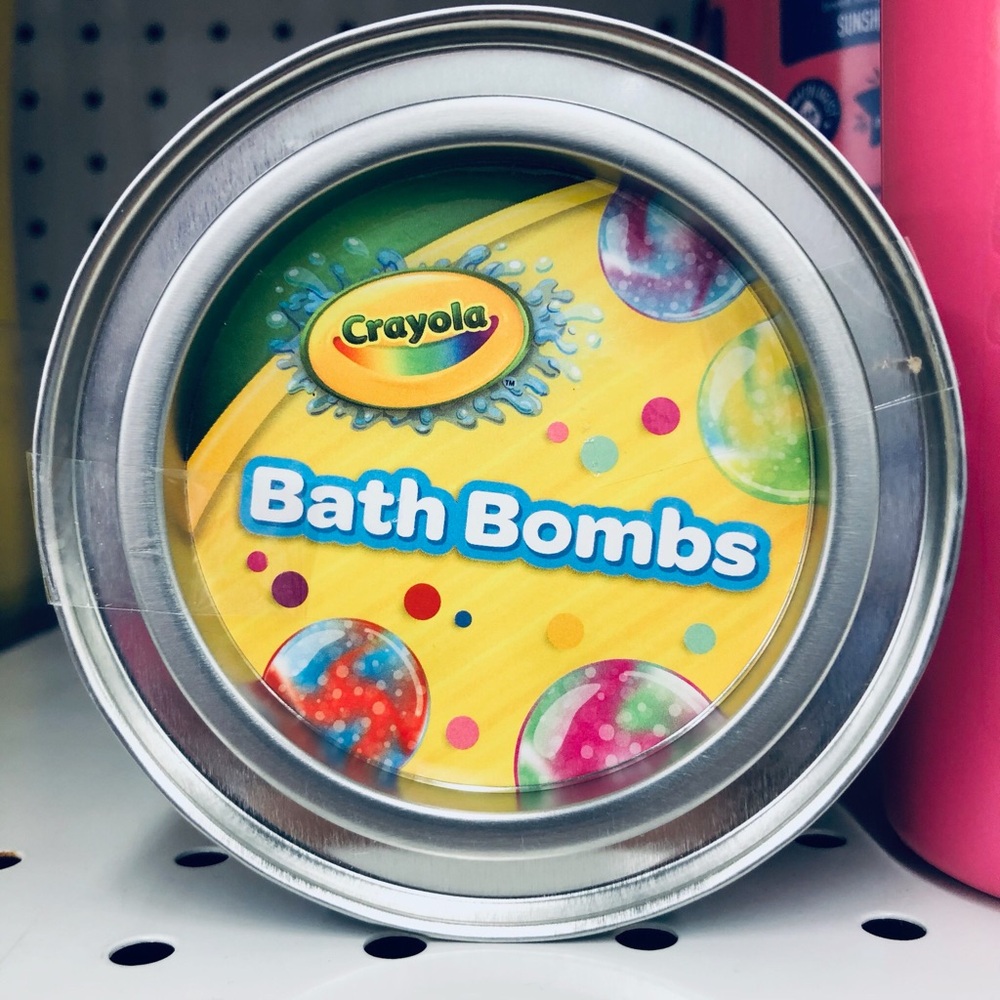 🎈$6🎈NEW CRAYOLA Bath Bombs Color Your Bath Scented Multicolor UNISEX - Picture 2 of 11